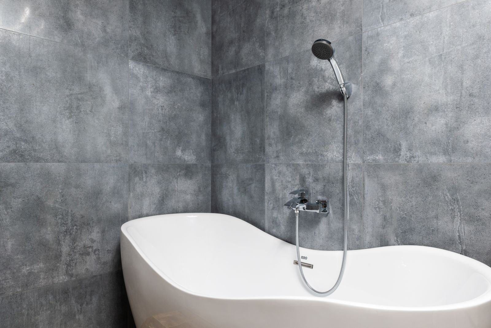 Bathtub Replacement in an Albany-area bathroom
